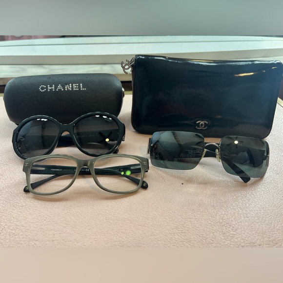 🖤CHANEL🖤 - Picture 2 of 2